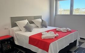 B6 Hotel
